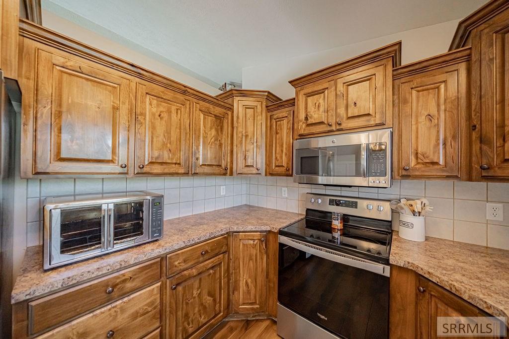 1009 Richland Drive, IDAHO FALLS, Idaho image 5