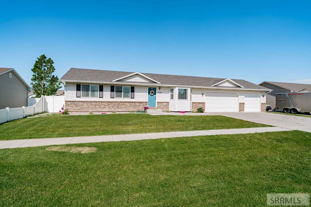 1009 Richland Drive, IDAHO FALLS, Idaho image 3