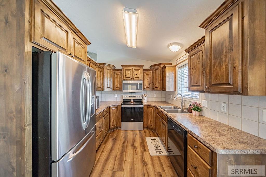 1009 Richland Drive, IDAHO FALLS, Idaho image 4