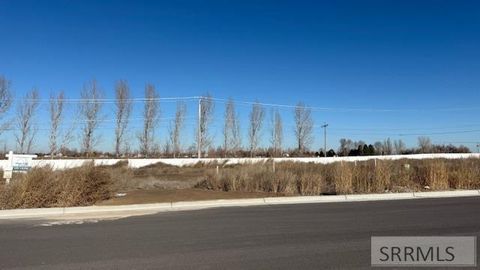 403&395 Birdie Thompson Drive IDAHO FALLS ID 83402
