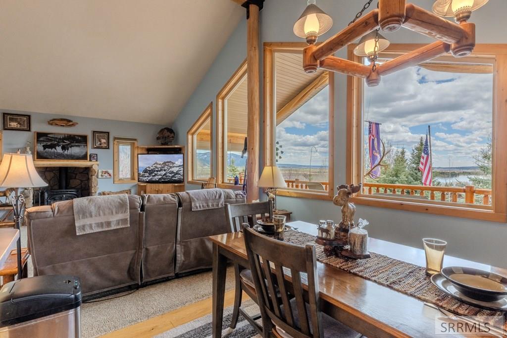 3889 Lake Breeze Drive, ISLAND PARK, Idaho image 11
