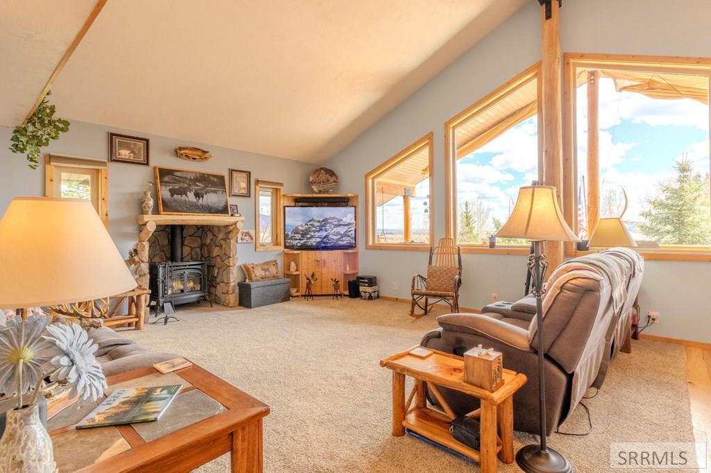 3889 Lake Breeze Drive, ISLAND PARK, Idaho image 7