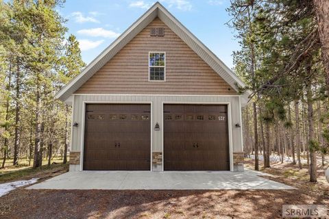 Photo of 3802 Mortensen Lane, ISLAND PARK, ID 83429 (MLS # 2185572)