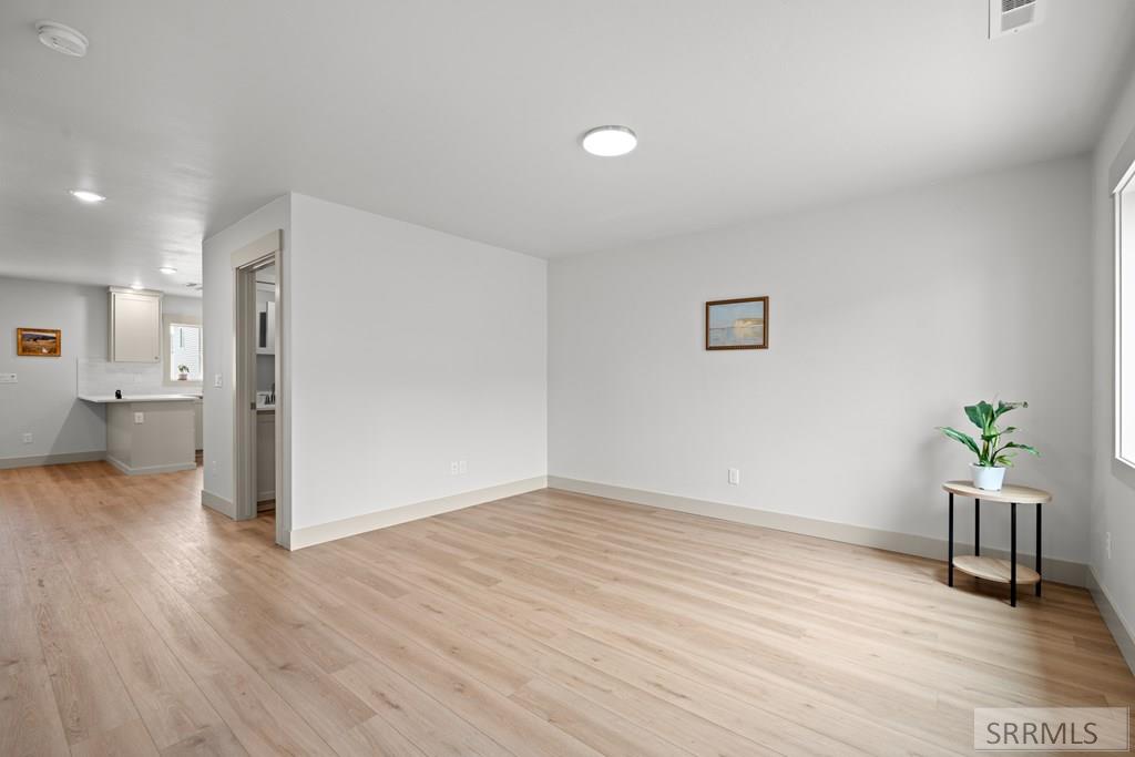 1323 Boston Court, IDAHO FALLS, Idaho image 3