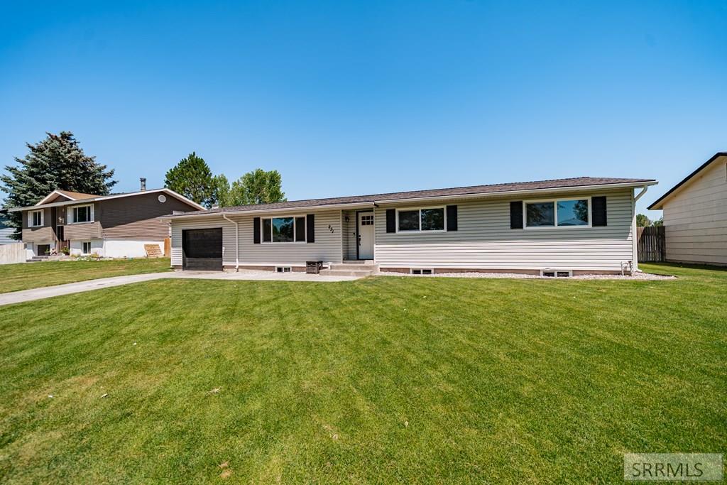 231 Meadowlark Drive