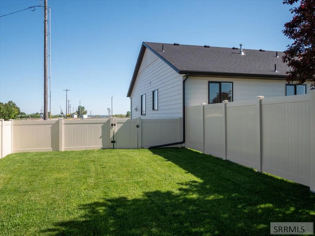 318 Lakeview Blvd, AMERICAN FALLS, Idaho image 30