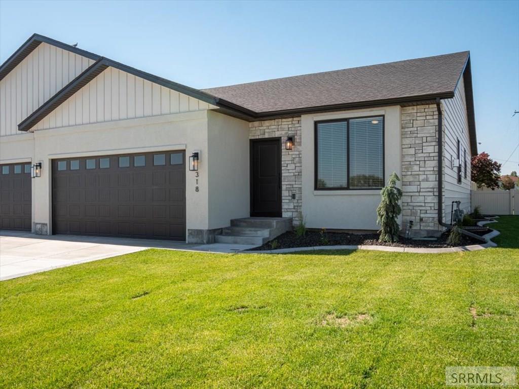 318 Lakeview Blvd, AMERICAN FALLS, Idaho image 3