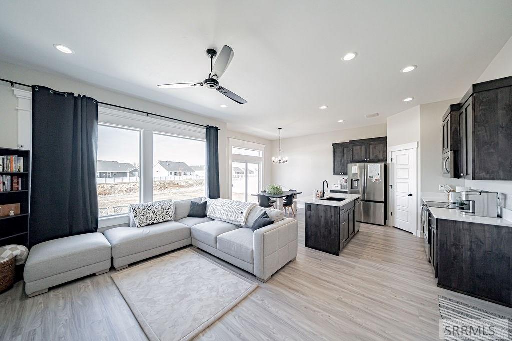 3755 Inglewood Drive