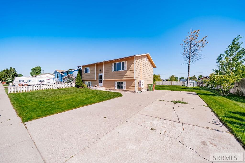 630 Canal St, CHUBBUCK, Idaho image 3