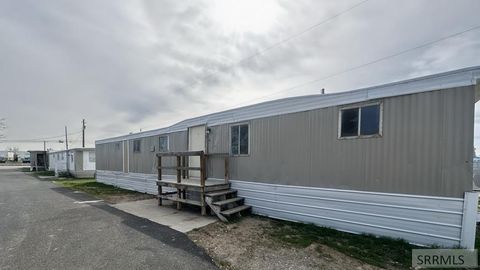 Photo of 2930 S Yellowstone Hwy #3, IDAHO FALLS, ID 83404 (MLS # 2185018)