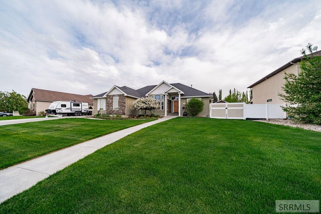 2555 Blue Canyon Drive, IDAHO FALLS, Idaho image 3