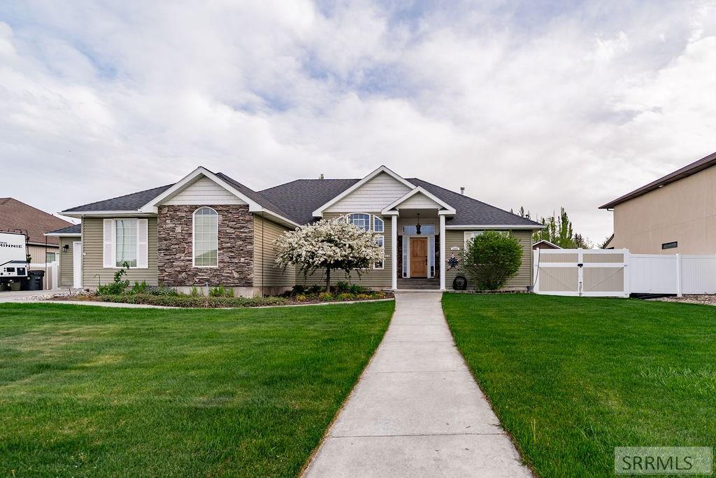 2555 Blue Canyon Drive, IDAHO FALLS, Idaho image 2