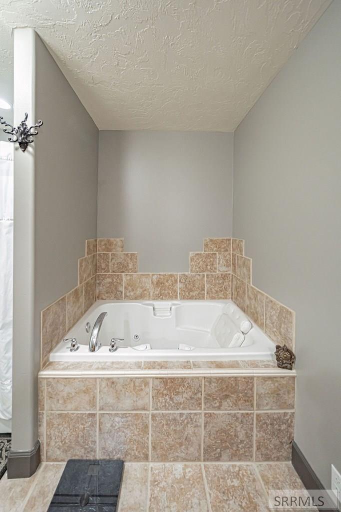 2555 Blue Canyon Drive, IDAHO FALLS, Idaho image 35