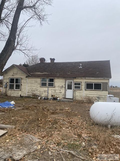 Photo of 7595 55 W, IDAHO FALLS, ID 83402 (MLS # 2181202)