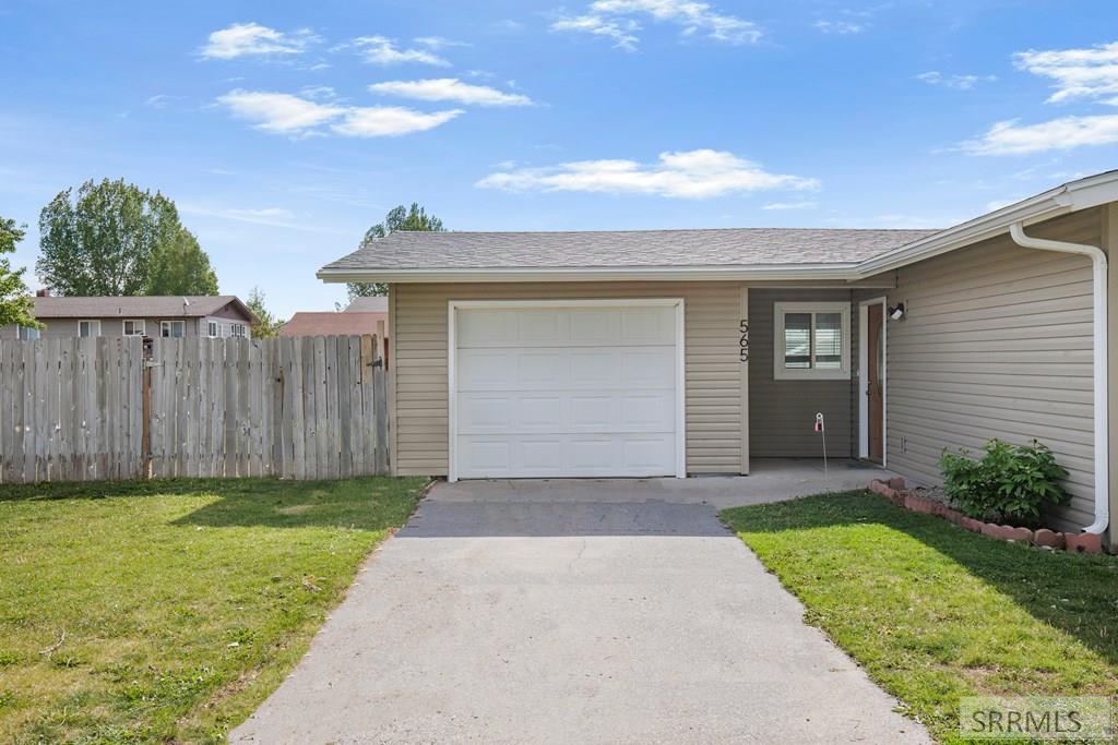 565 Cardinal Drive