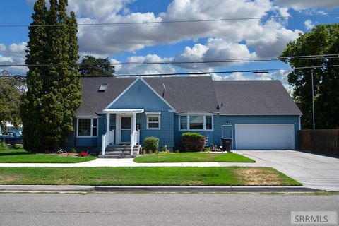 Photo of 1905 Curtis Avenue, IDAHO FALLS, ID 83402 (MLS # 2179238)