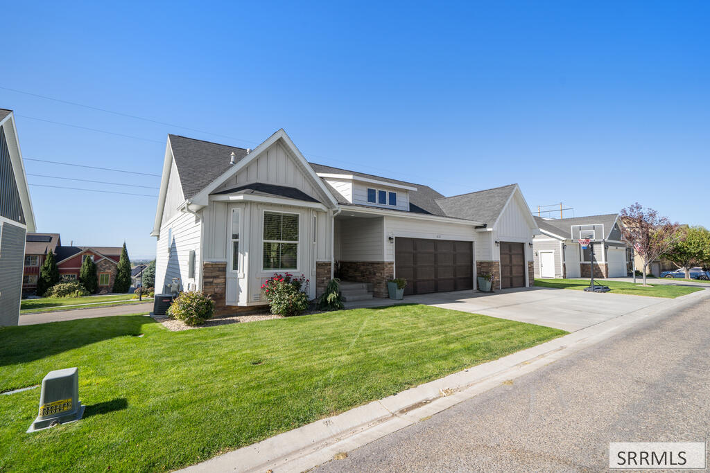 3112 Chartwell Gardens