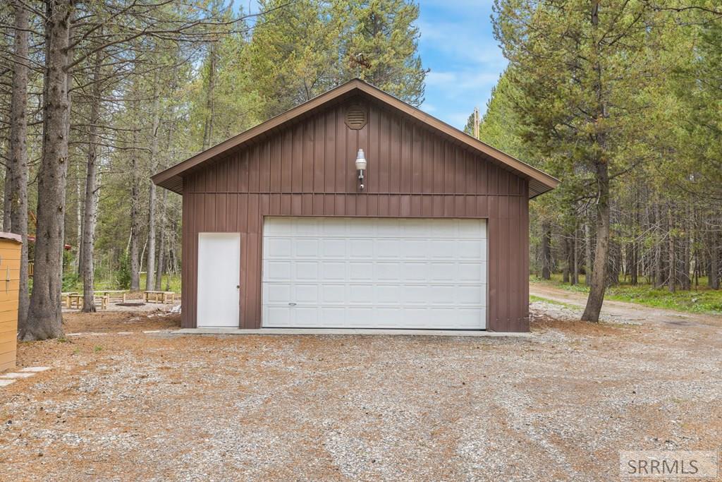 4012 Antelope Road, ISLAND PARK, Idaho image 7