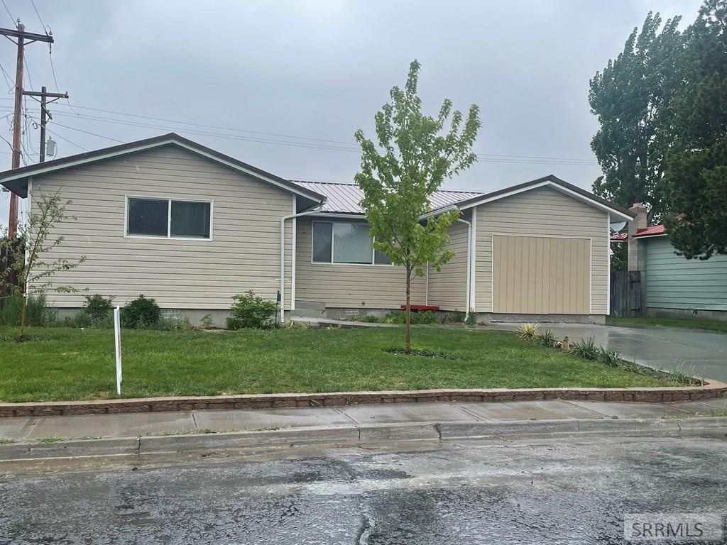 390 Brent Way, SHELLEY, Idaho image 2