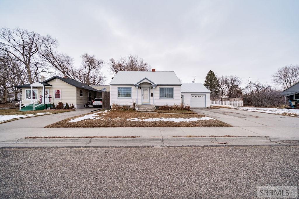 735 E 14th Street, IDAHO FALLS, Idaho image 2