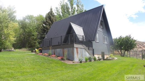 Photo of 15 Skinner Lane, SALMON, ID 83467 (MLS # 2181121)