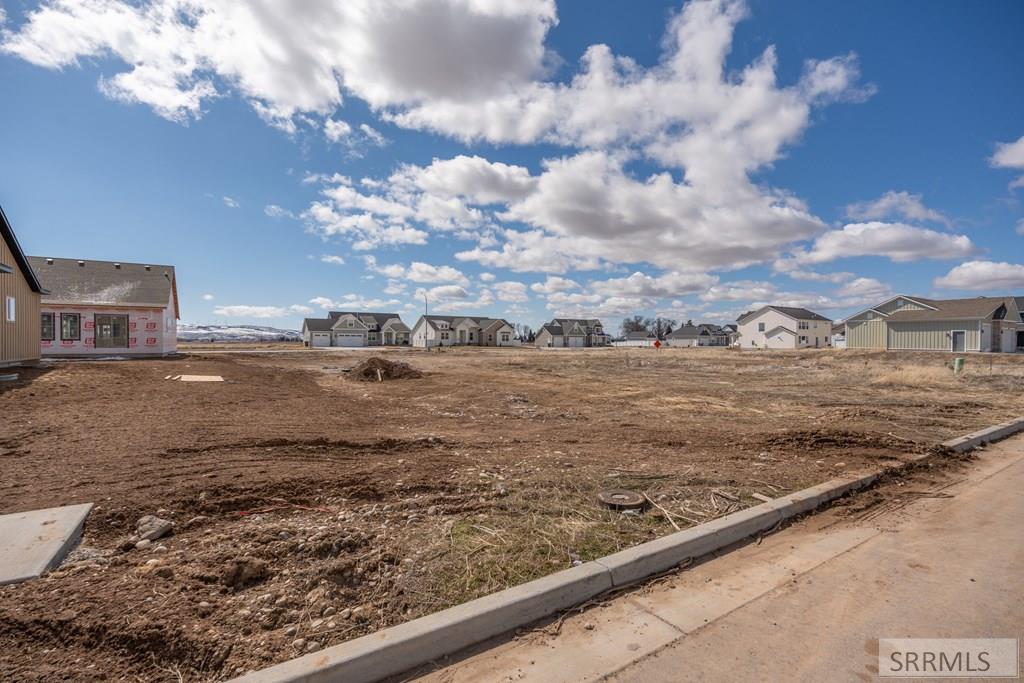 1670 Palm Springs Drive, IDAHO FALLS, Idaho image 2