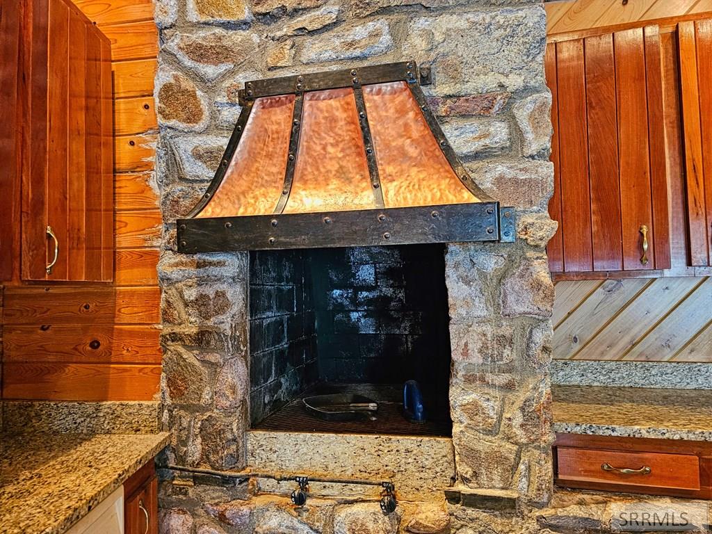 53 S Shoreline Drive, SALMON, Idaho image 10