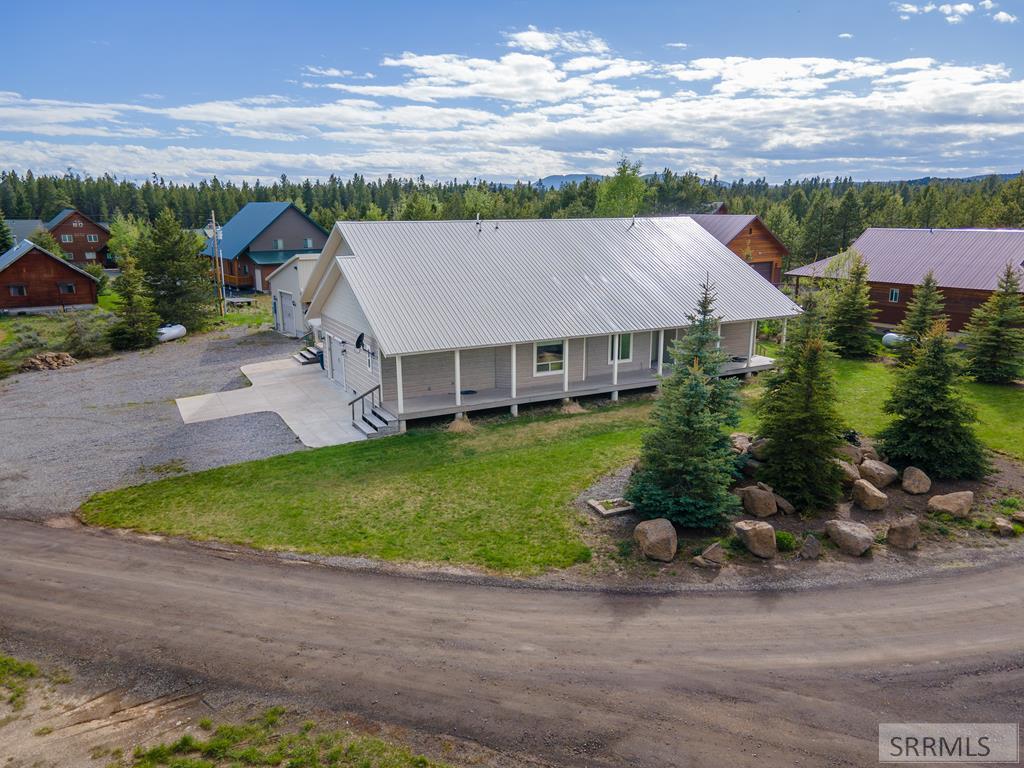 3417 E Robbins Circle, ISLAND PARK, Idaho image 2