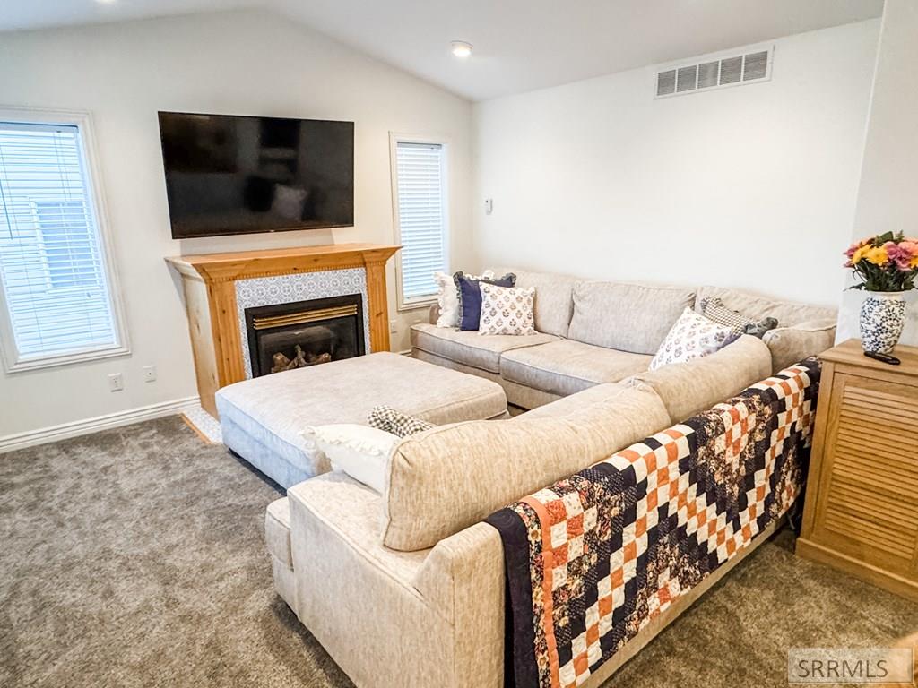 503 Gwen Loop, BLACKFOOT, Idaho image 3