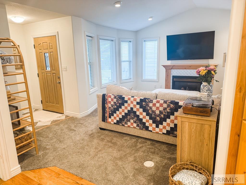 503 Gwen Loop, BLACKFOOT, Idaho image 5