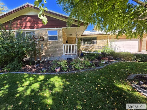 Homes For Sale - 286 Pinon Drive<br/> IDAHO FALLS, ID 83401