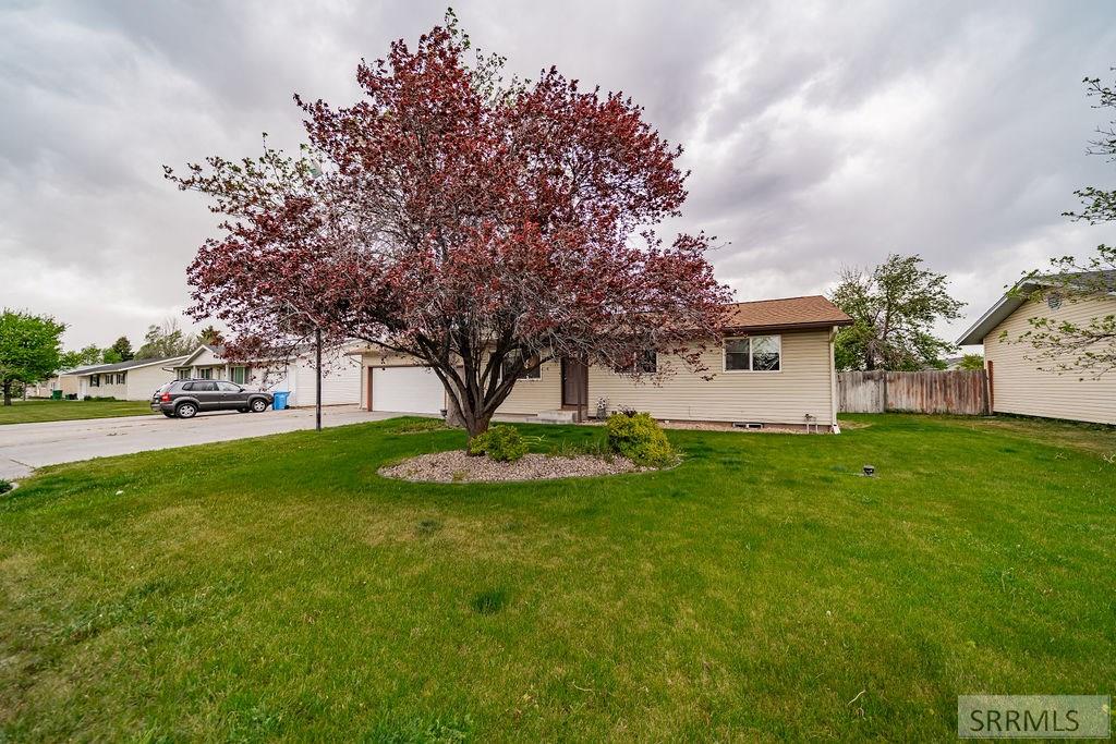4355 Greenwillow Lane