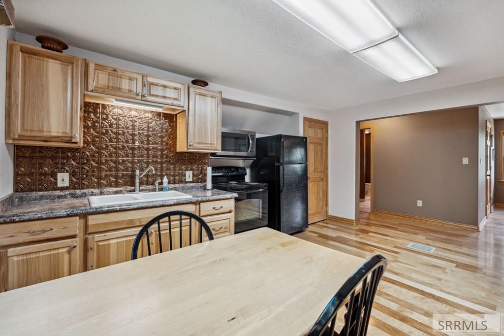 1554 S Grant Avenue, POCATELLO, Idaho image 31