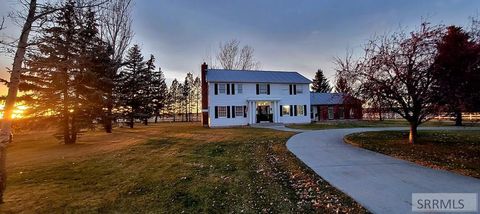 Photo of 838 N 450 E, FIRTH, ID 83236 (MLS # 2181081)