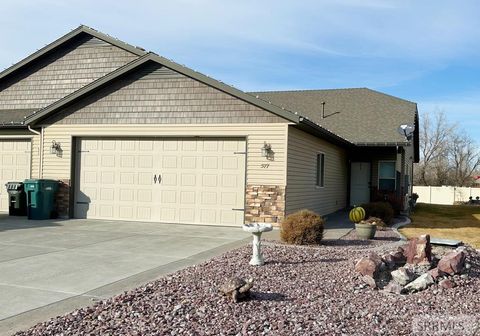 Photo of 577 Ridgecrest Drive, BLACKFOOT, ID 83221 (MLS # 2182312)