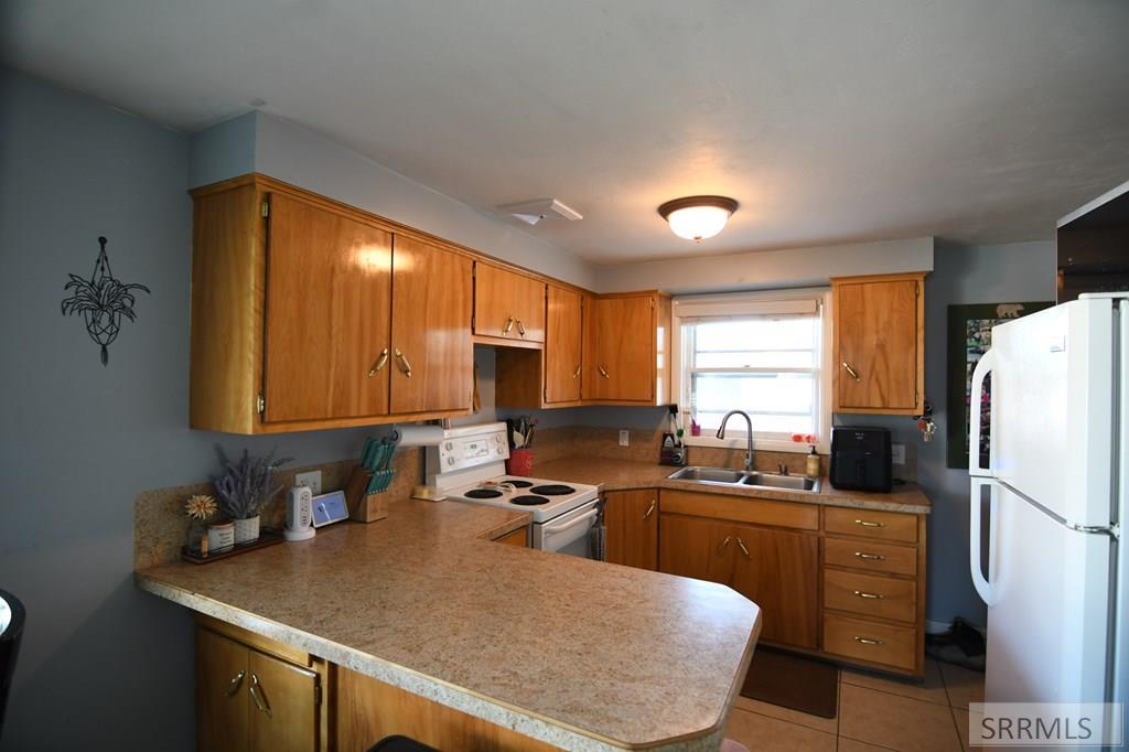 356 N Park Avenue, SHELLEY, Idaho image 7