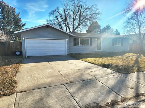 Photo of 2346 Bodily Street, IDAHO FALLS, ID 83401 (MLS # 2182423)