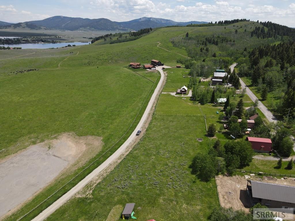 3800 Sawtelle Meadows Drive, ISLAND PARK, Idaho image 12