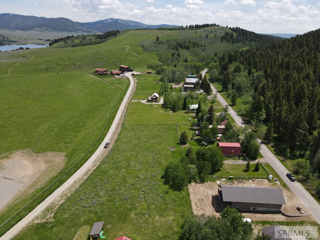 3800 Sawtelle Meadows Drive, ISLAND PARK, Idaho image 11