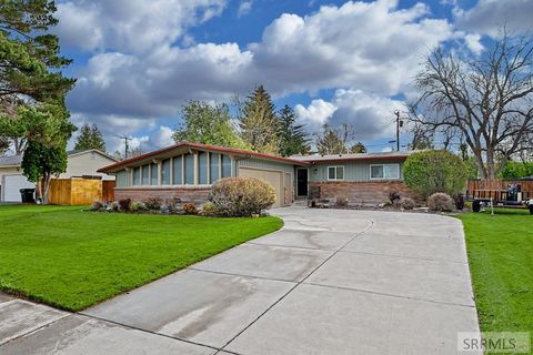 Photo of 373 Dale Drive, IDAHO FALLS, ID 83402 (MLS # 2185750)