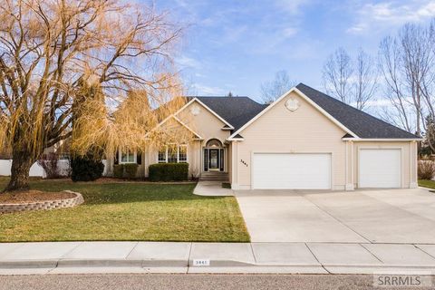 Photo of 3441 Burgundy Dr, IDAHO FALLS, ID 83404 (MLS # 2181111)