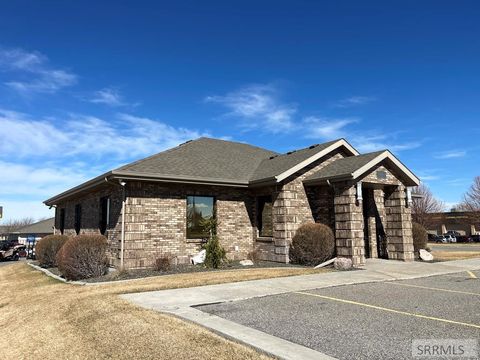 Photo of 220 N Meridian Street, BLACKFOOT, ID 83221 (MLS # 2185481)