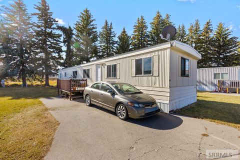Mobile Home For Sale - 387 Airport Road #10<br/> REXBURG, ID 83440
