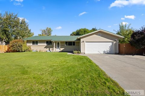 Photo of 2288 Trivet Street, IDAHO FALLS, ID 83402 (MLS # 2179772)