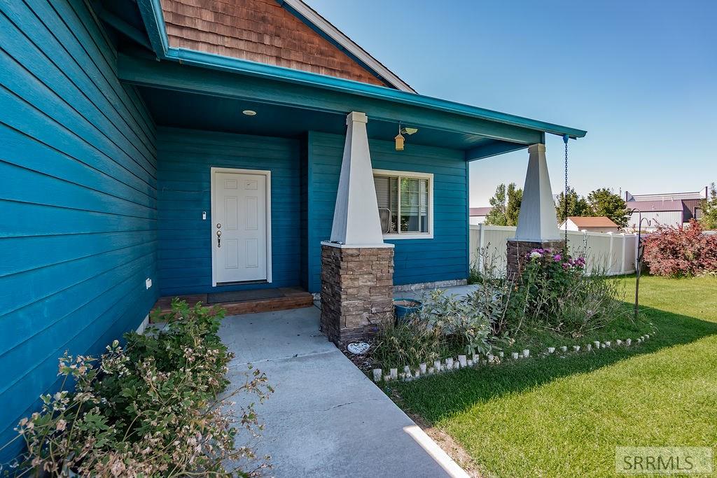 3321 E Edwards Drive, IDAHO FALLS, Idaho image 4