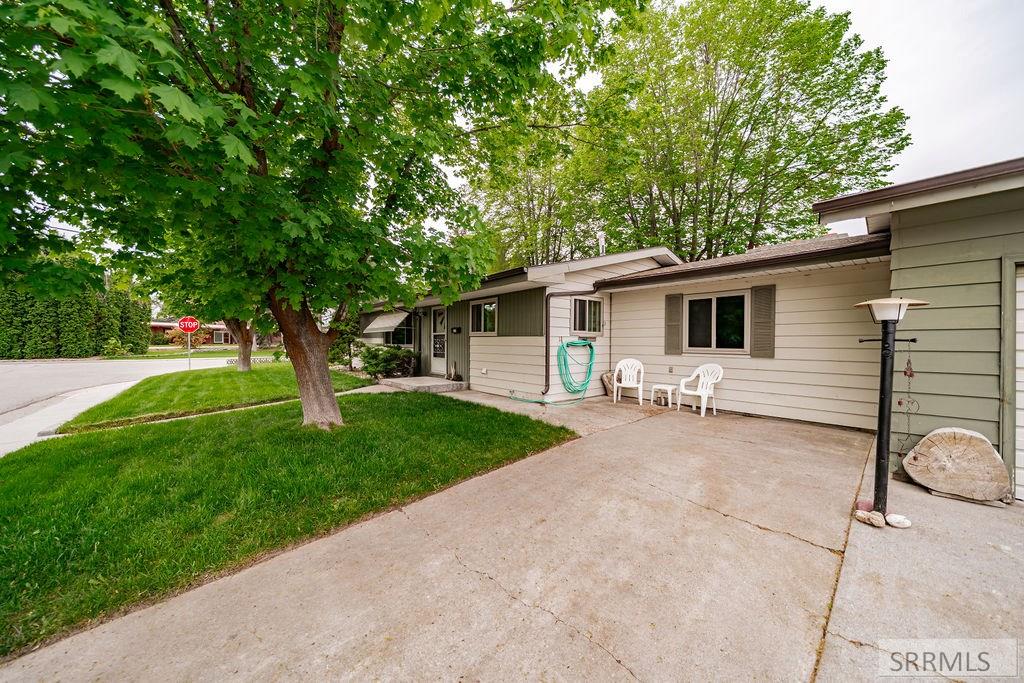 990 Hillview Drive, BLACKFOOT, Idaho image 5