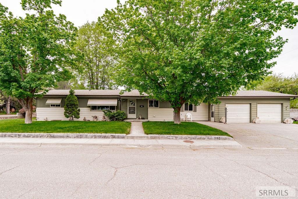 990 Hillview Drive, BLACKFOOT, Idaho image 1