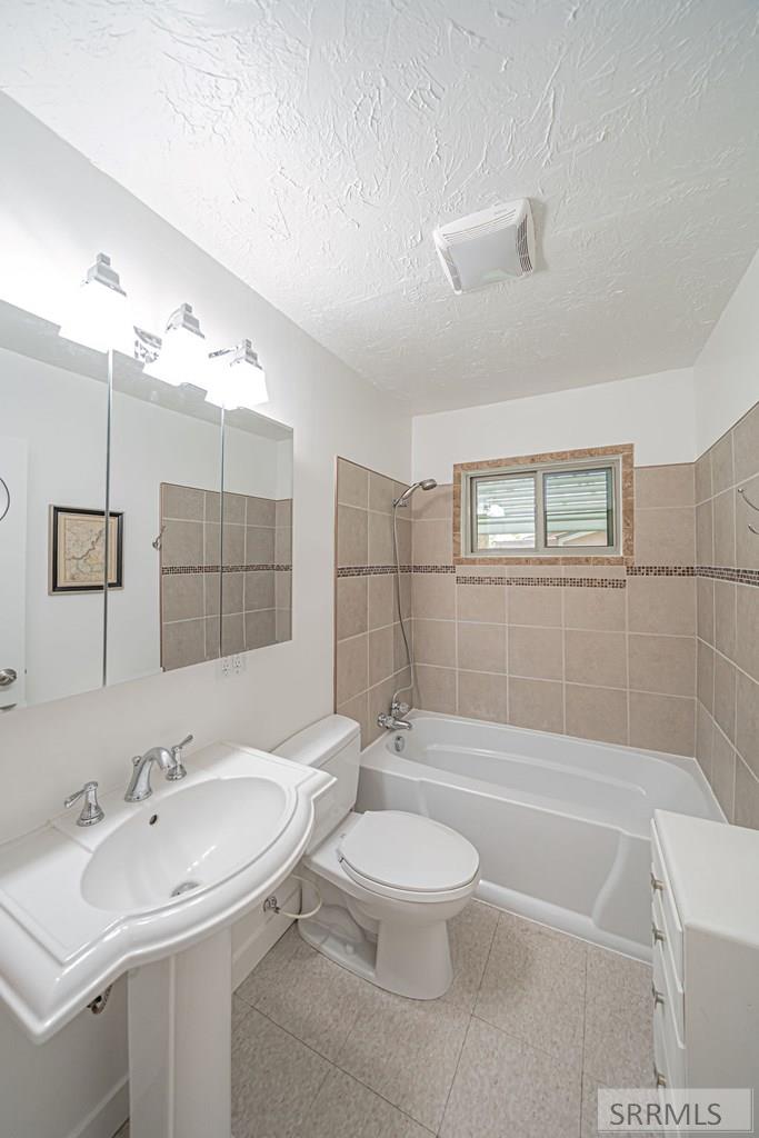 990 Hillview Drive, BLACKFOOT, Idaho image 30