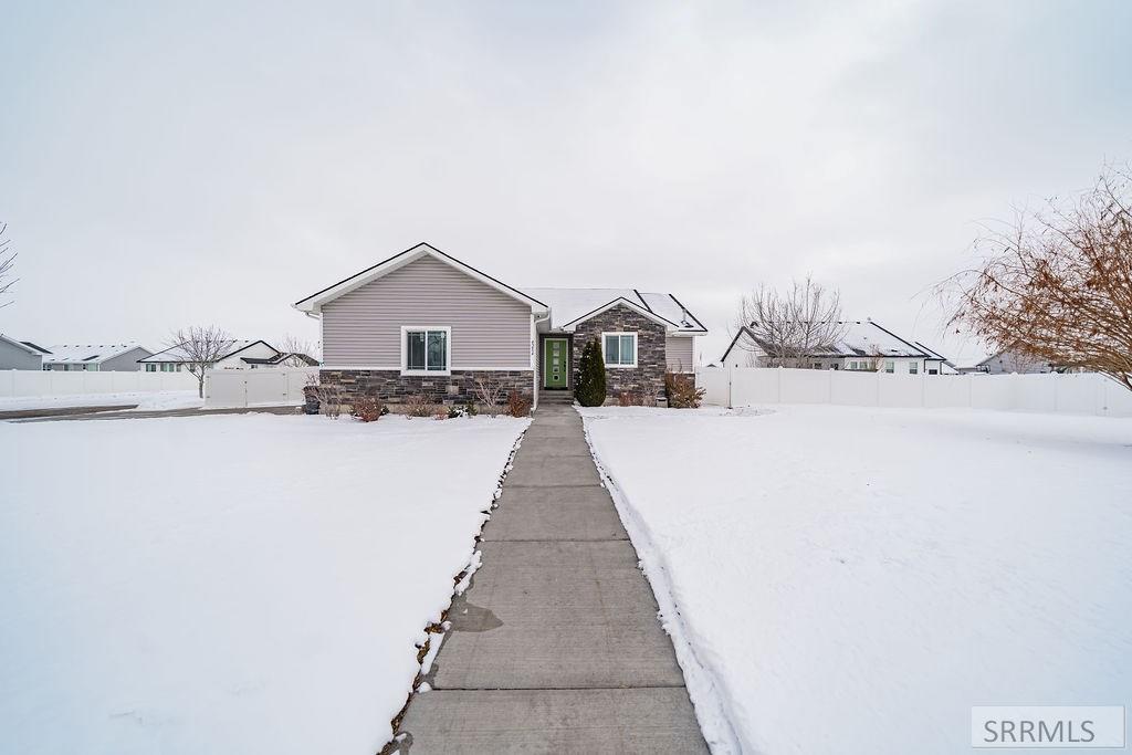 4284 N Ruger Drive, IDAHO FALLS, Idaho image 2