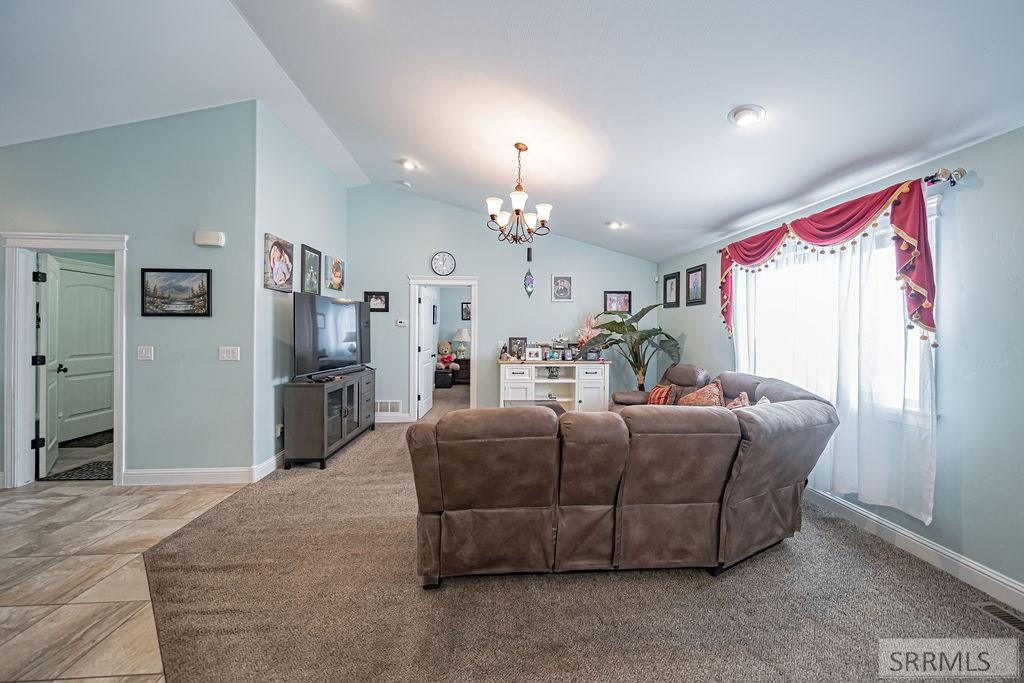 4284 N Ruger Drive, IDAHO FALLS, Idaho image 3